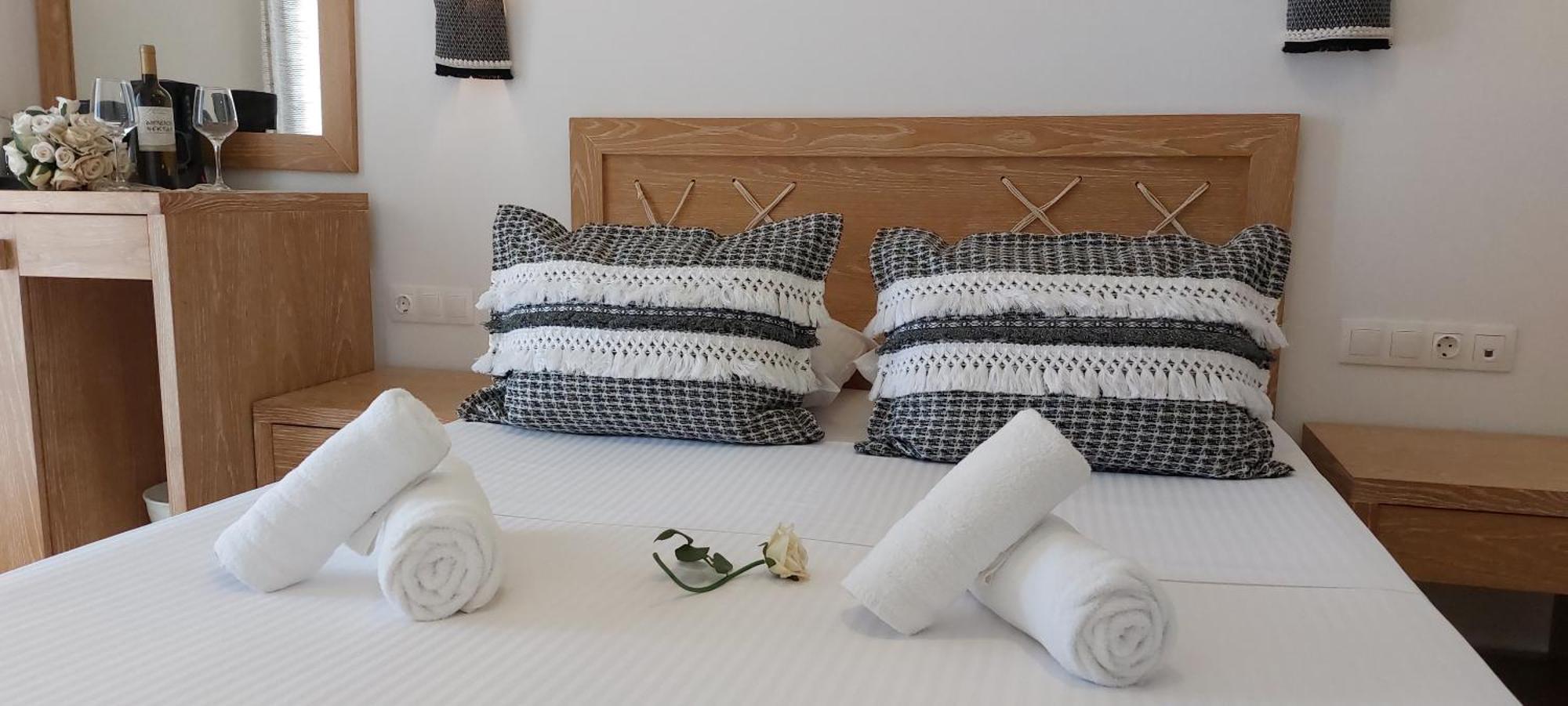 Selinopetra Rooms Elafonissos Eksteriør billede